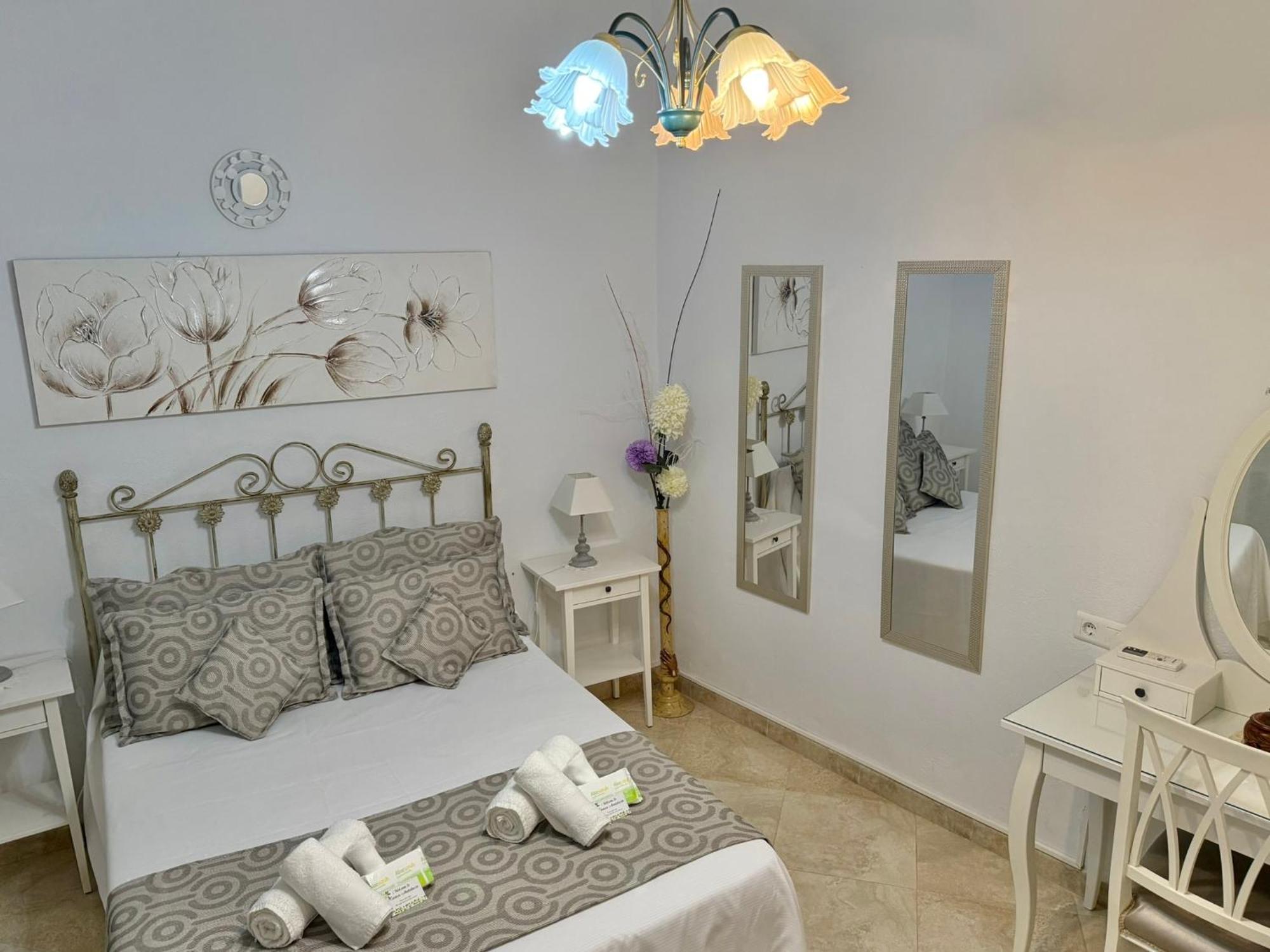 Esencia Andalucia Villa Rociana ภายนอก รูปภาพ